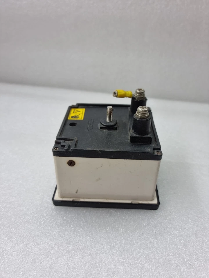 DEESYS CT 20/5A AM METER S7-AA AC 5A/60Hz CT-20/5A/300%